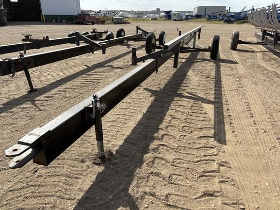 Image of Undetermined Header Trailer equipment image 1