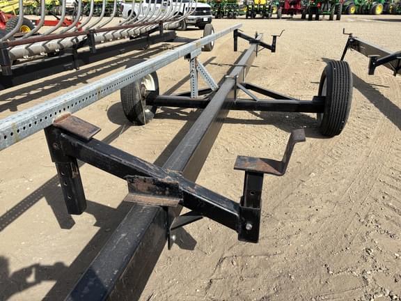 Image of Undetermined Header Trailer equipment image 4