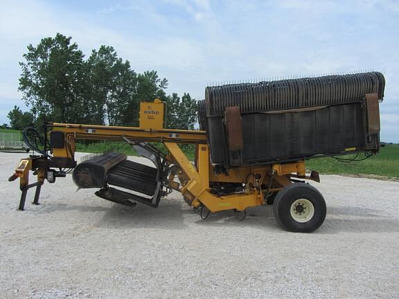 Image of Oxbo 334 equipment image 2