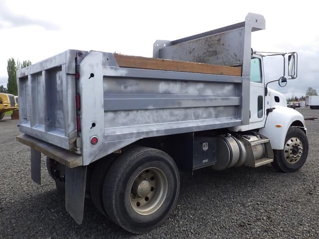 Image of Peterbilt PB337 equipment image 4