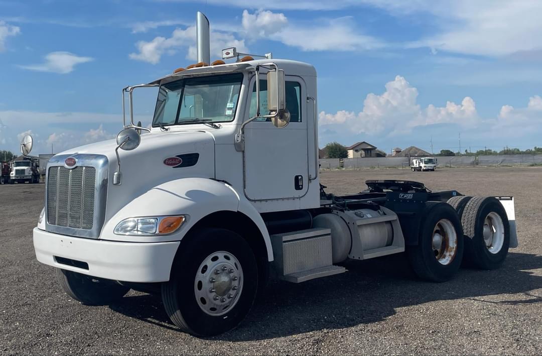 Image of Peterbilt 340 Primary image