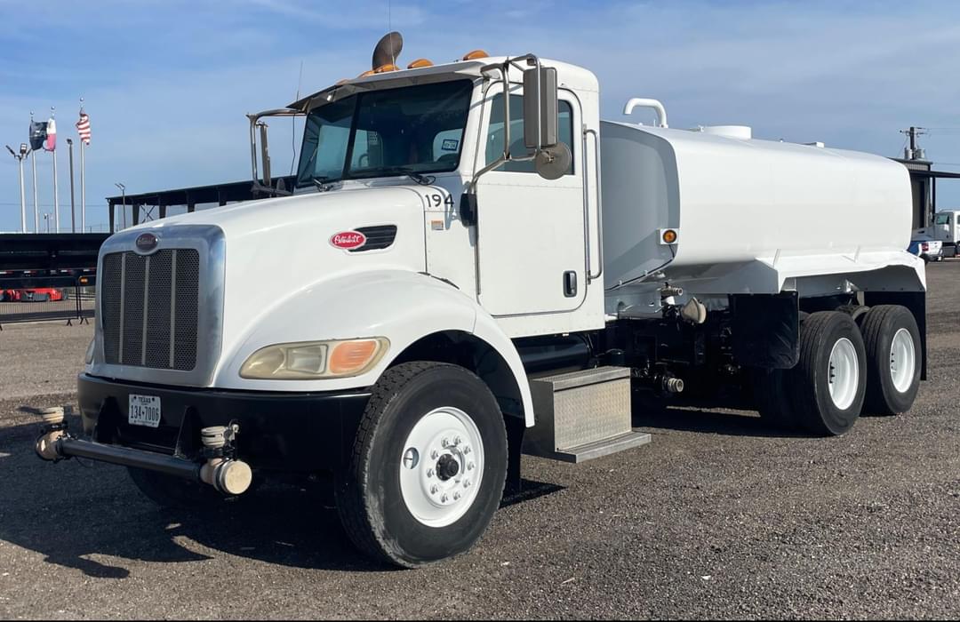 Image of Peterbilt 340 Primary image