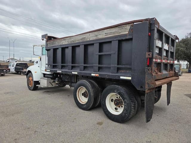 Image of Peterbilt 340 equipment image 3