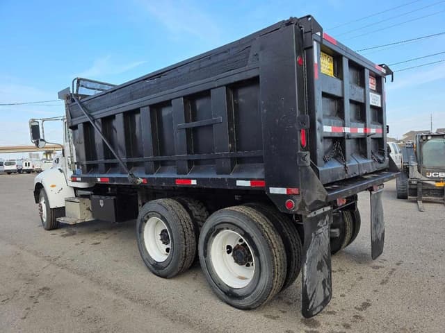 Image of Peterbilt 340 equipment image 3