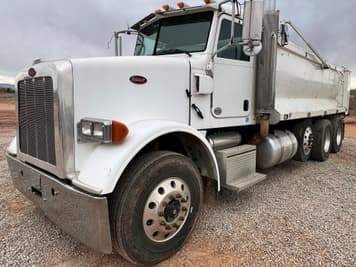 Main image Peterbilt 365