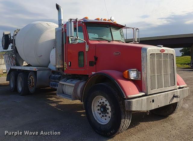 Image of Peterbilt 365 equipment image 2