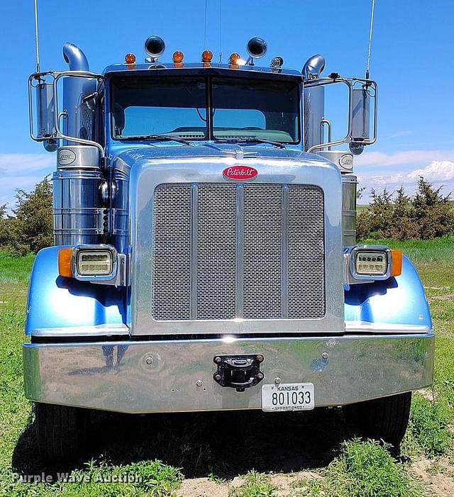 Image of Peterbilt 367 equipment image 1