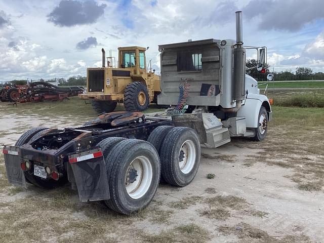 Image of Peterbilt 378 equipment image 1