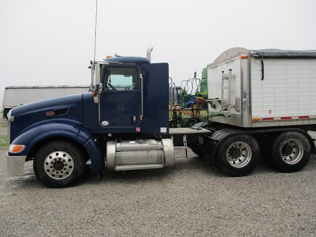 Image of Peterbilt 386 equipment image 3