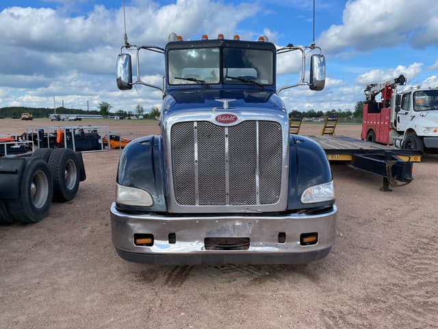 Image of Peterbilt 386 equipment image 1