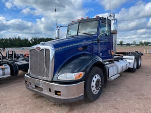 2010 Peterbilt 386 Image