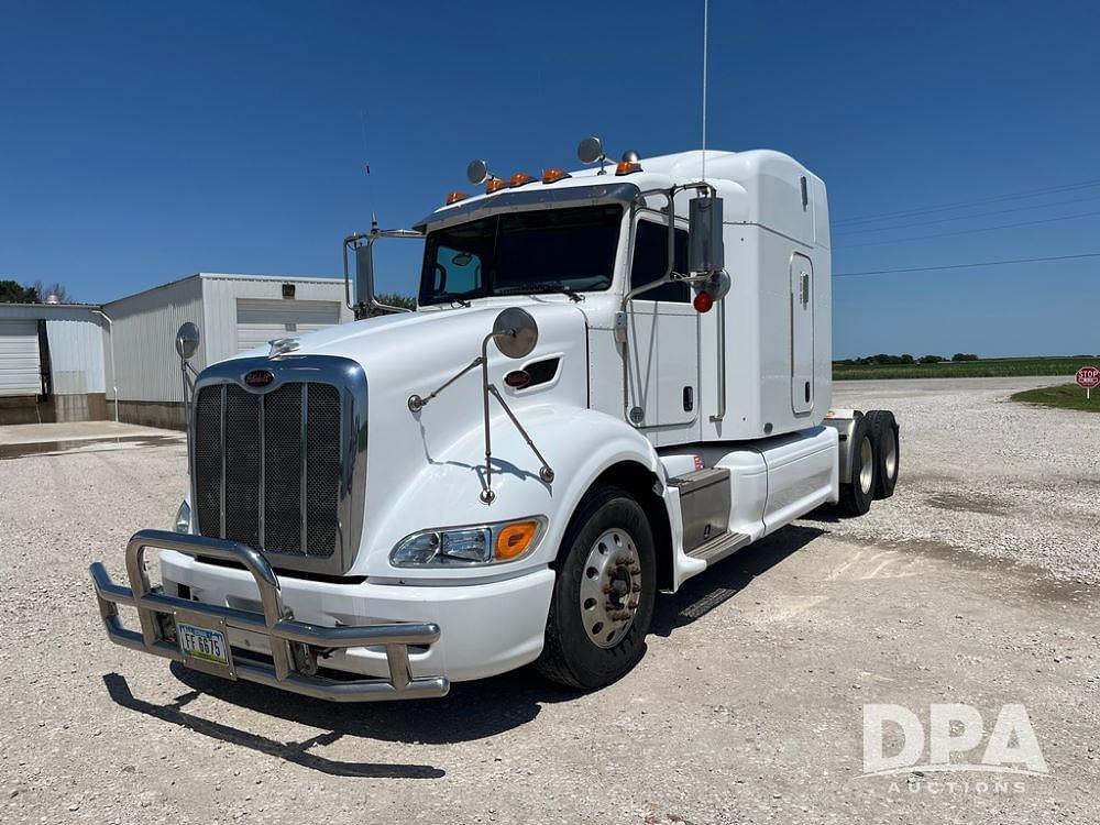 Image of Peterbilt 386 Primary image