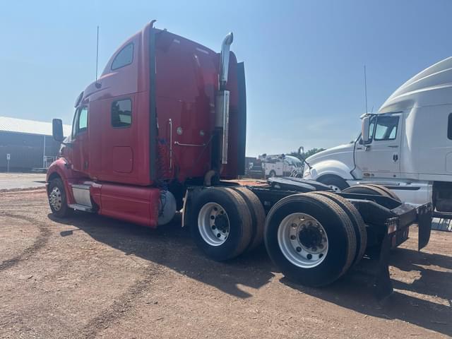 Image of Peterbilt 387 equipment image 4
