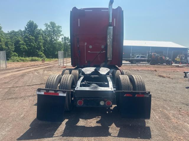 Image of Peterbilt 387 equipment image 3
