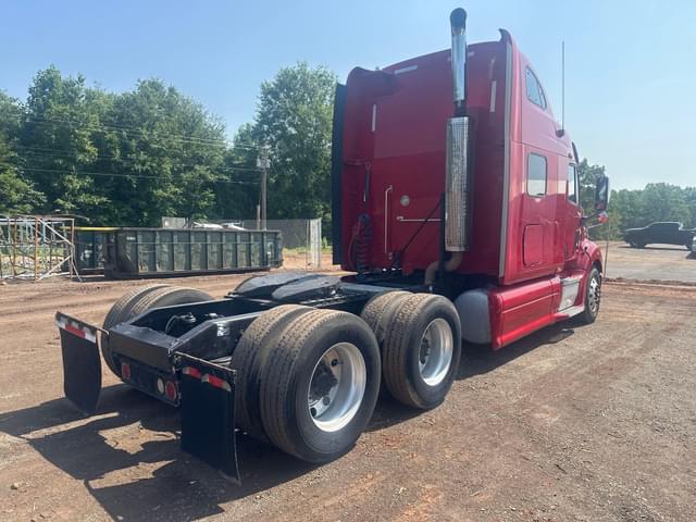Image of Peterbilt 387 equipment image 2