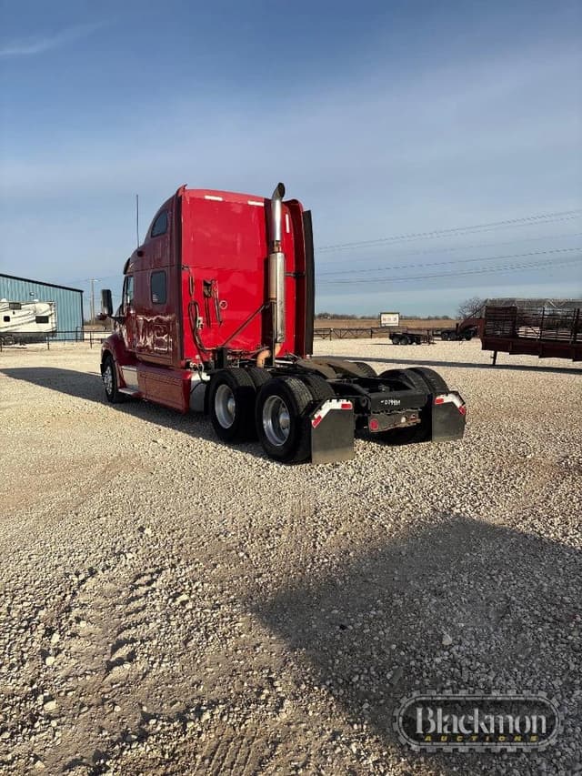 Image of Peterbilt 387 equipment image 1