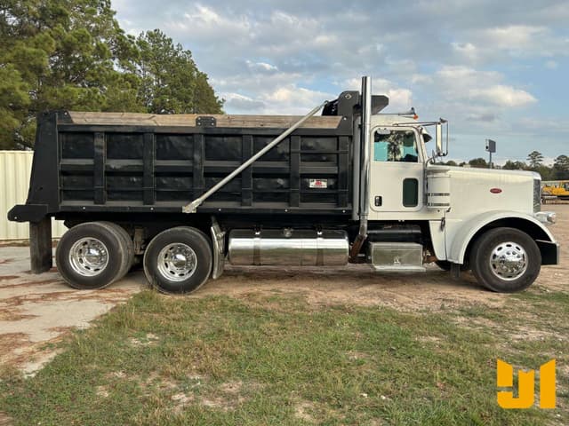 Image of Peterbilt 388 equipment image 3