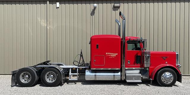 Image of Peterbilt 388 equipment image 2