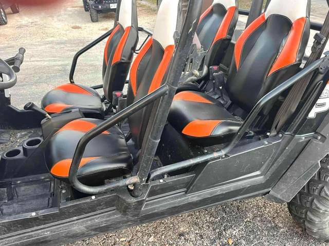 Image of Polaris RZR 800 equipment image 2