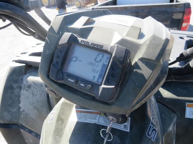 Image of Polaris Sportsman 550 equipment image 4