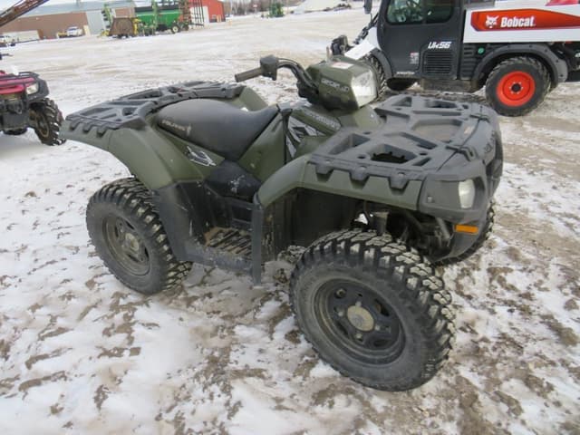 Image of Polaris Sportsman 550 equipment image 2