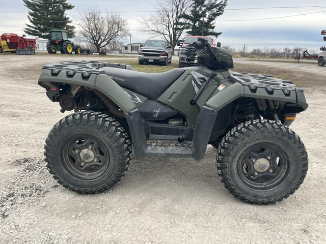 Image of Polaris Sportsman 550 EFI equipment image 2