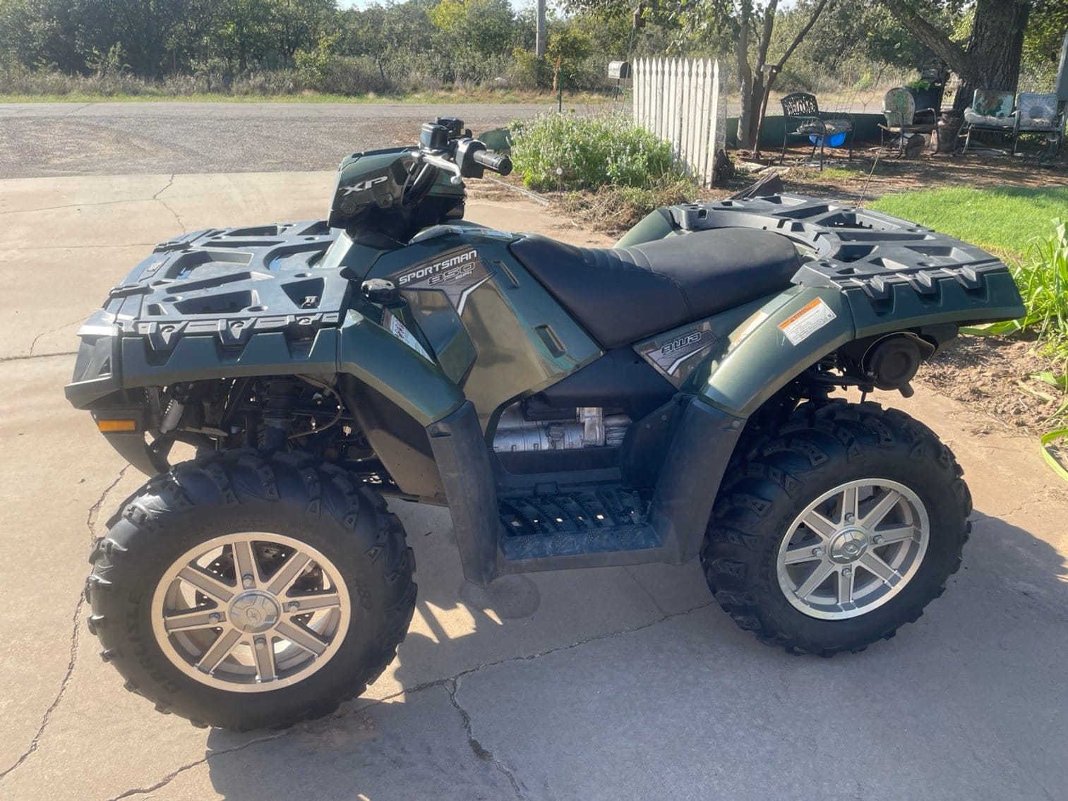 2010 Polaris Sportsman 850 Equipment Image0