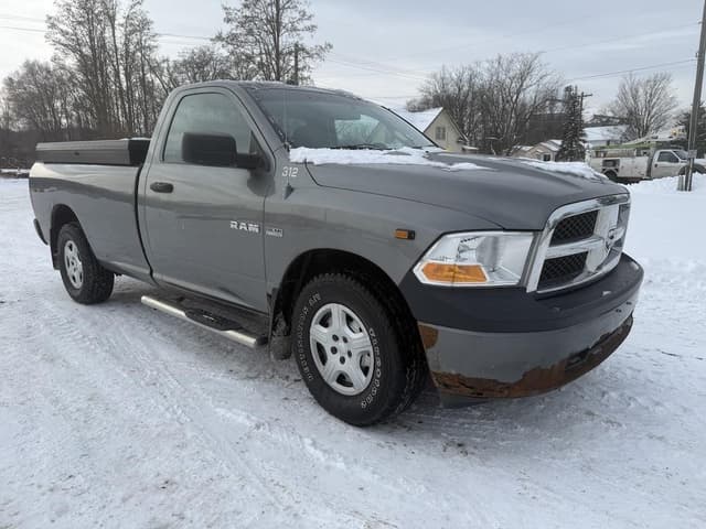 Image of Dodge Ram 1500 equipment image 2