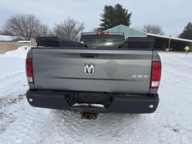 Image of Dodge Ram 1500 equipment image 4