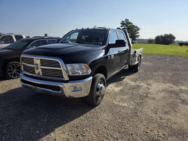 Image of Dodge Ram 3500HD equipment image 3