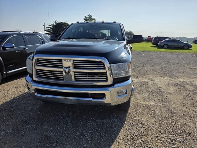 Image of Dodge Ram 3500HD equipment image 4