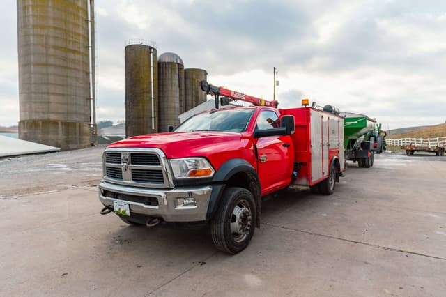 Image of Dodge Ram 5500 equipment image 1