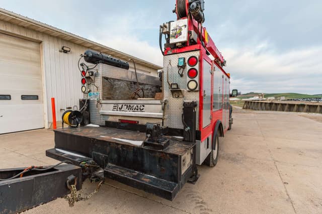 Image of Dodge Ram 5500 equipment image 2