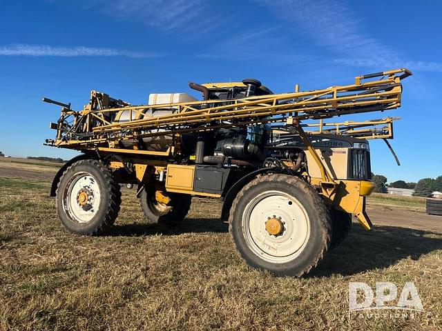 Image of Ag-Chem RoGator 1084 equipment image 1