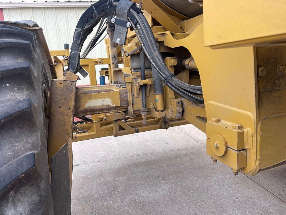 Main image Ag-Chem RoGator 1184 68