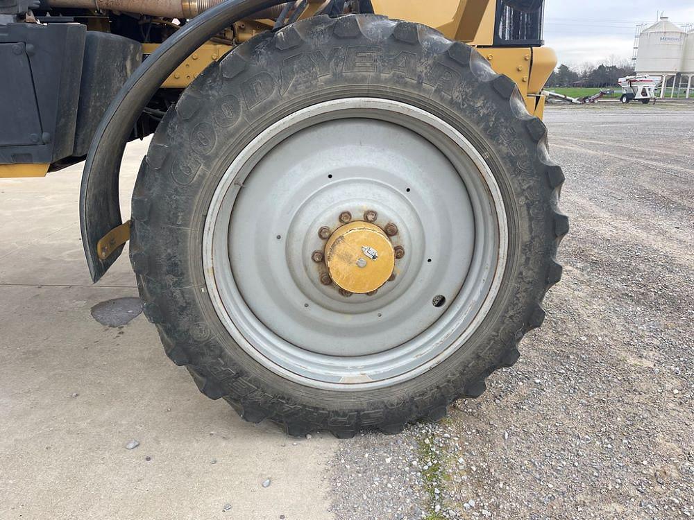 Main image Ag-Chem RoGator 1184 83