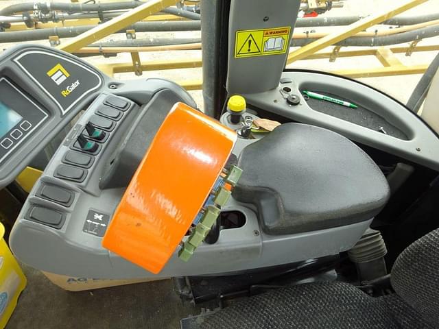 Thumbnail image Ag-Chem RoGator 1386 105