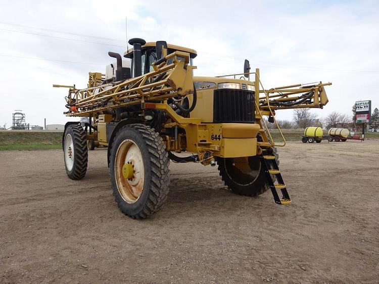 Main image Ag-Chem RoGator 1386 1