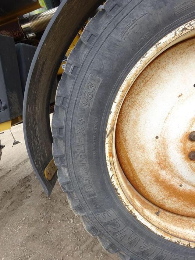 Thumbnail image Ag-Chem RoGator 1386 37