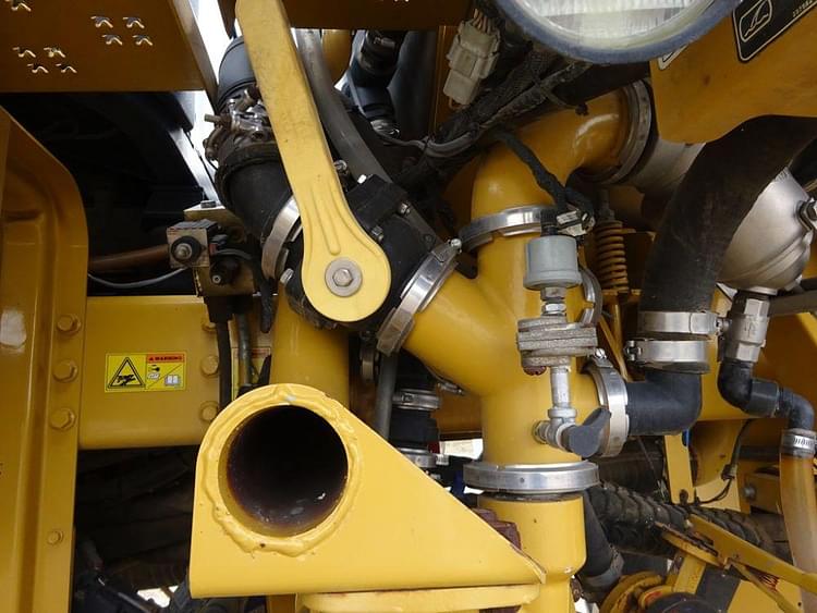 Main image Ag-Chem RoGator 1386 72