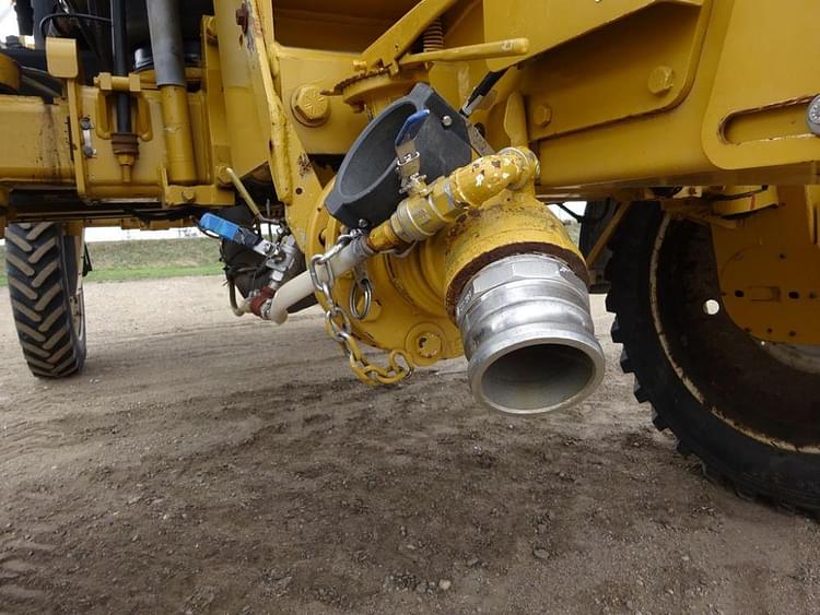 Main image Ag-Chem RoGator 1386 85
