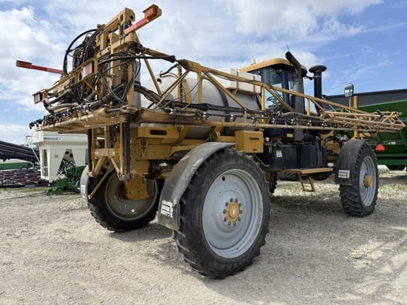 Image of Ag-Chem RoGator 984 equipment image 4