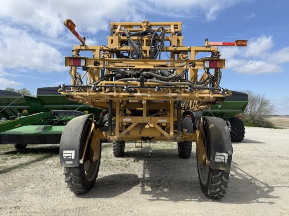 Image of Ag-Chem RoGator 984 equipment image 3