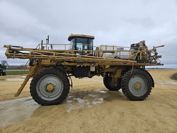 Image of Ag-Chem RoGator 984 equipment image 3
