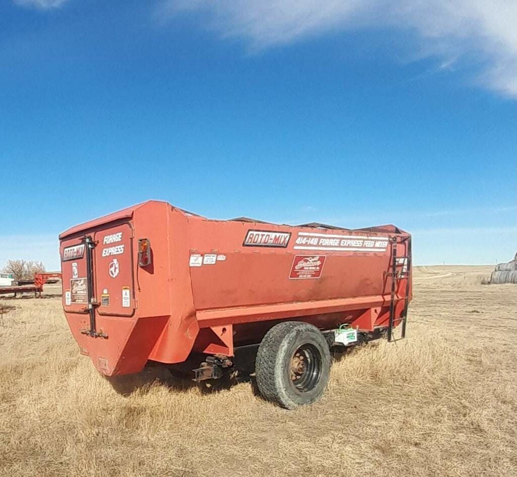 2010 Roto-Mix 414-14B Equipment Image0