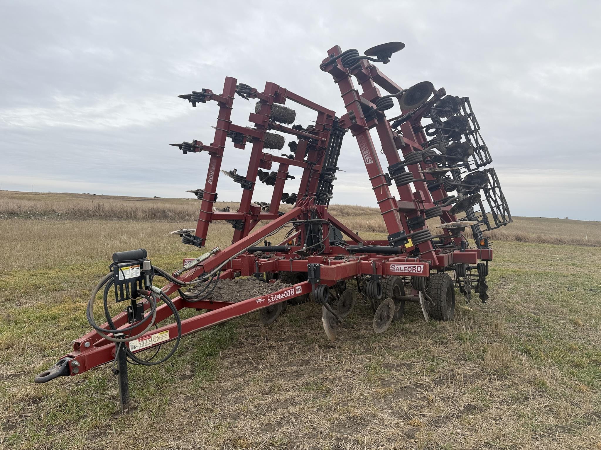 2010 Salford 570 Equipment Image0