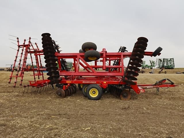 Image of Sunflower 1435 equipment image 2