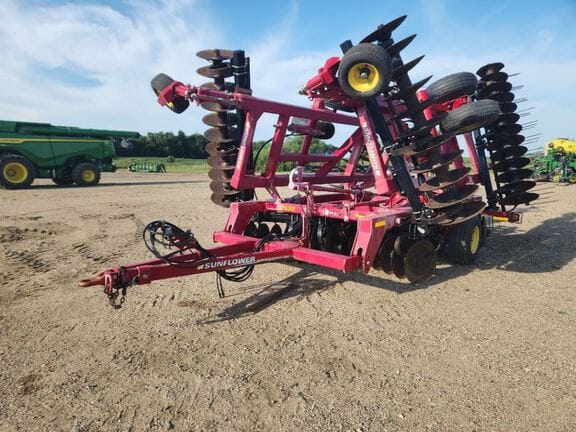 2010 Sunflower 1435 Equipment Image0