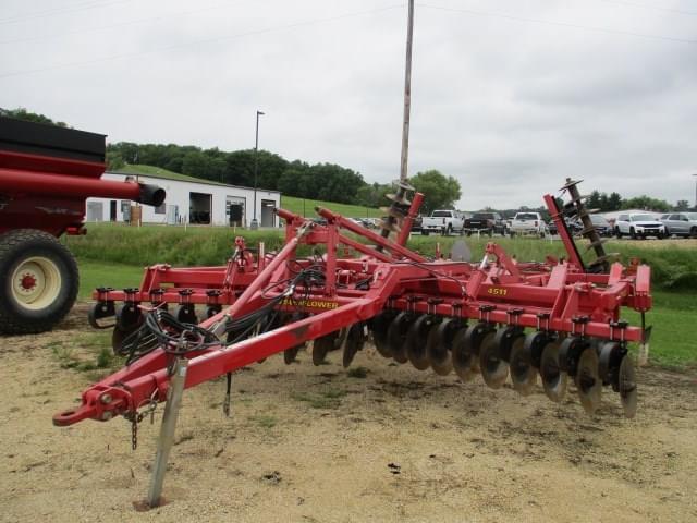 Image of Sunflower 4511 equipment image 1