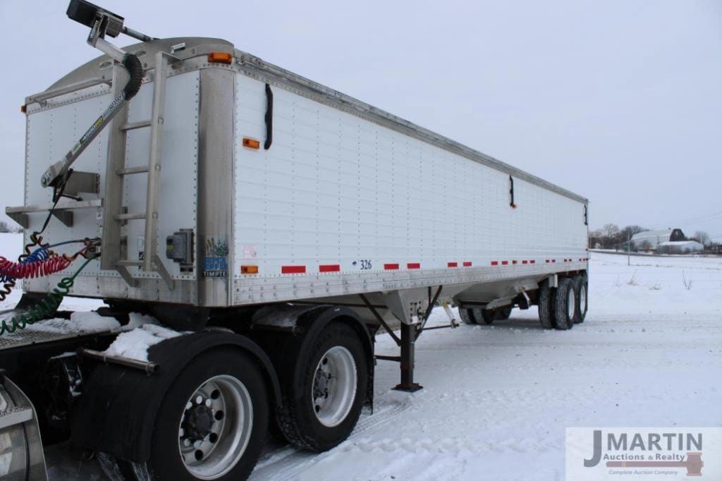 2010 Timpte Super Hopper Equipment Image0